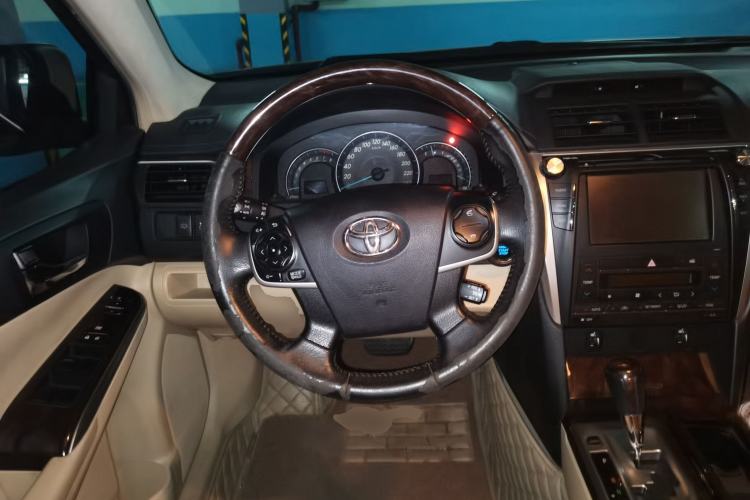 Used Toyota Camry 2015 2.5G Luxury Navigation Edition Steering Wheel