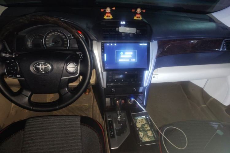 Used Toyota Camry 2015 2.0G Luxury Edition Center Console