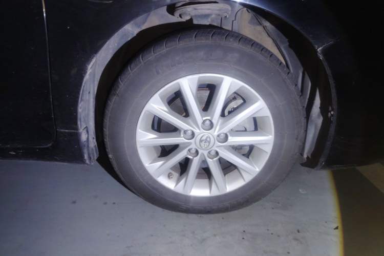 Used Toyota Camry 2015 2.0G Luxury Edition Right Front Wheel Hub