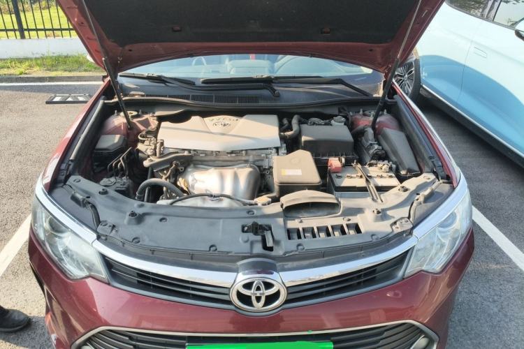 Used Toyota Camry 2015 2.0G Premier Edition Engine Bay