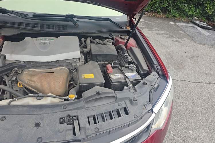 Used Toyota Camry 2015 2.0G Premier Edition Engine Bay Left