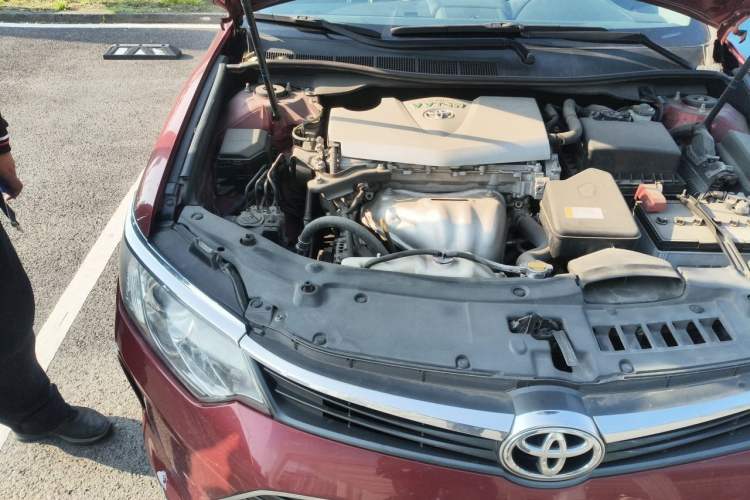 Used Toyota Camry 2015 2.0G Premier Edition Engine Bay Right
