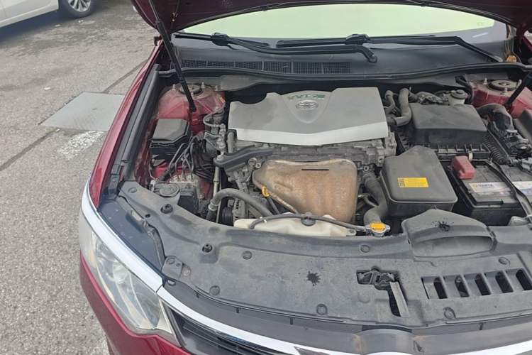 Used Toyota Camry 2015 2.0G Premier Edition Engine Bay Right