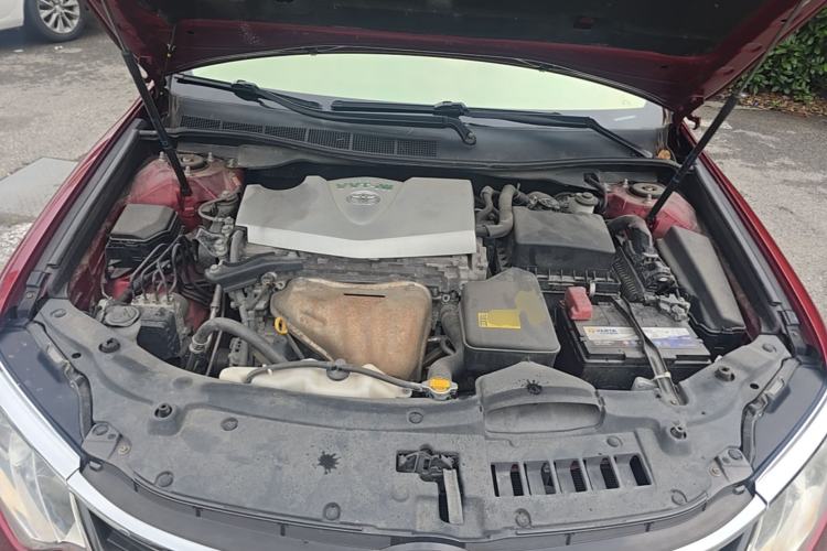 Used Toyota Camry 2015 2.0G Premier Edition Engine Bay