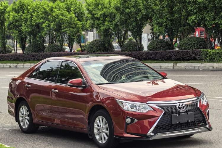 Used Toyota Camry 2015 2.0G Premier Edition Exterior 3