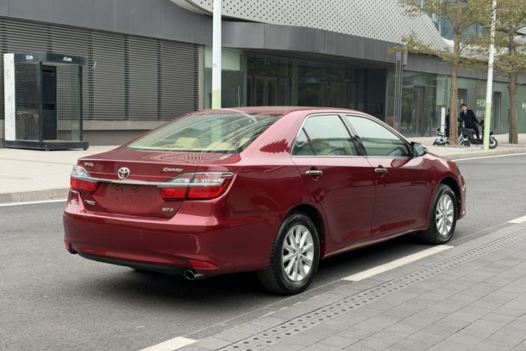 Used Toyota Camry 2015 2.0G Premier Edition Exterior 3