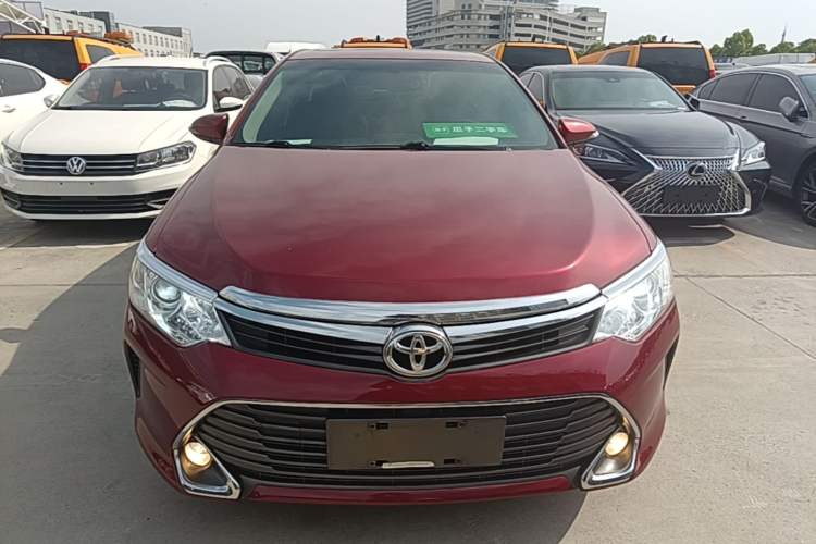 Used Toyota Camry 2015 2.0G Premier Edition Front