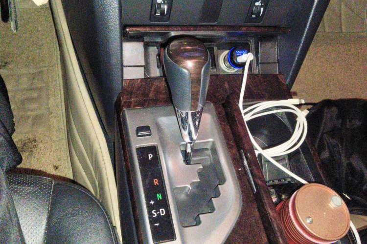 Used Toyota Camry 2015 2.0G Premier Edition Gear Lever