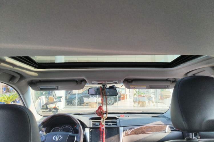 Used Toyota Camry 2015 2.0G Premier Edition Headliner
