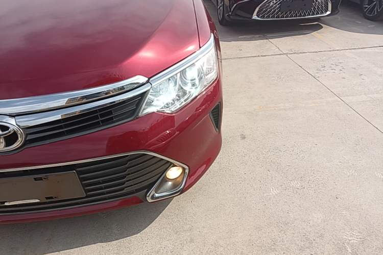 Used Toyota Camry 2015 2.0G Premier Edition Left Front Headlight