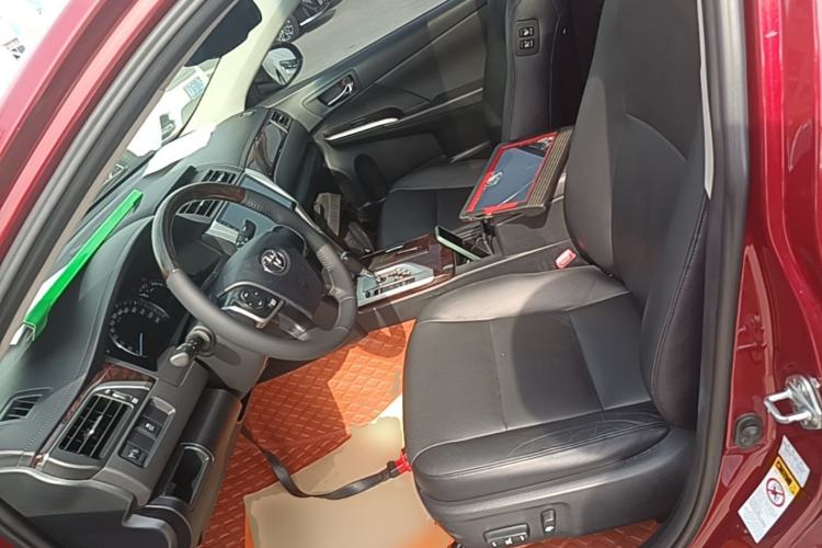 Used Toyota Camry 2015 2.0G Premier Edition Left Front Seat