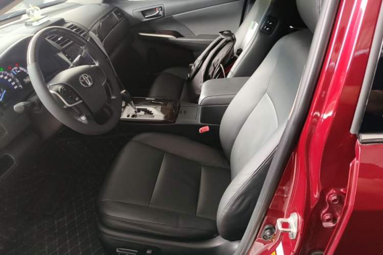 Used Toyota Camry 2015 2.0G Premier Edition Left Front Seat