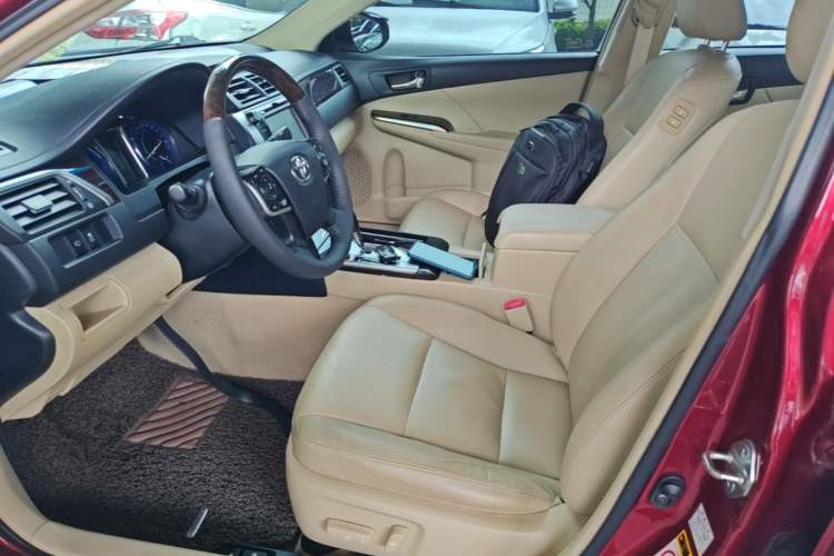 Used Toyota Camry 2015 Dual-Engine 2.5 HG Luxury Navigation Edition Left Front Seat