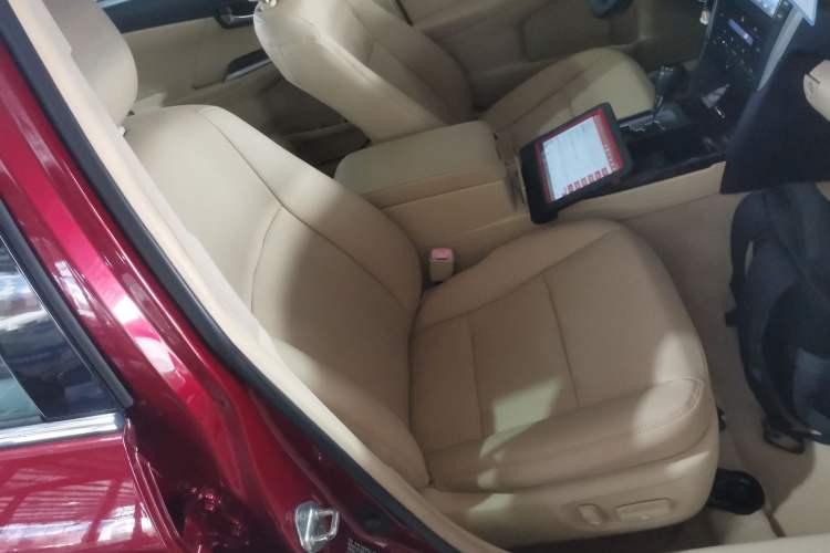 Used Toyota Camry 2015 2.0G Premier Edition Right Front Seat