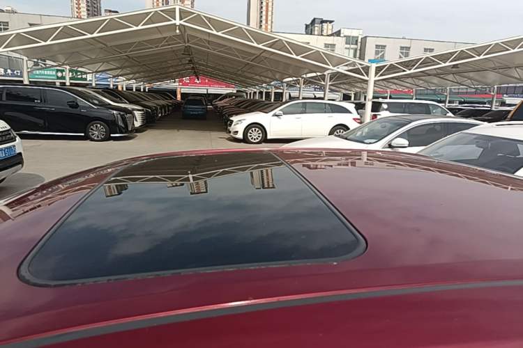 Used Toyota Camry 2015 2.0G Premier Edition Roof