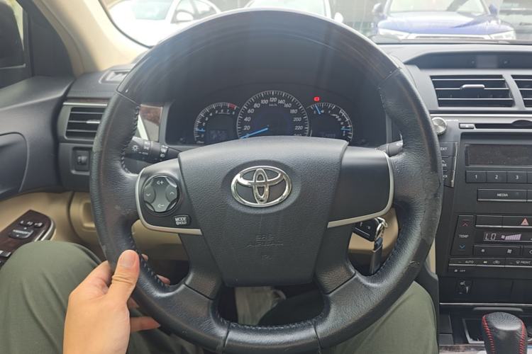 Used Toyota Camry 2015 2.0G Premier Edition Steering Wheel
