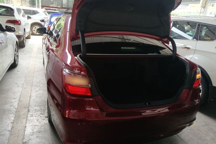 Used Toyota Camry 2015 2.0G Premier Edition Trunk