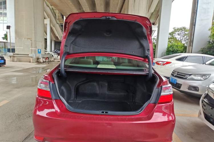 Used Toyota Camry 2015 Dual-Engine 2.5 HG Luxury Navigation Edition Trunk
