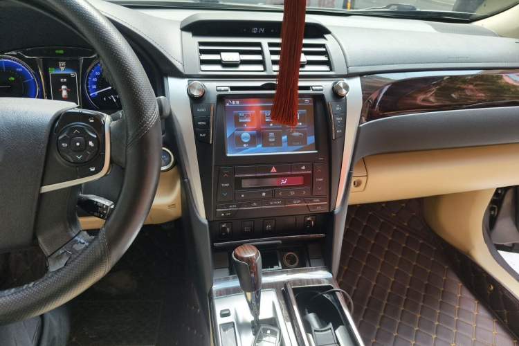 Used Toyota Camry 2015 Dual-Engine 2.5 HG Luxury Navigation Edition Audio And AC Panel
