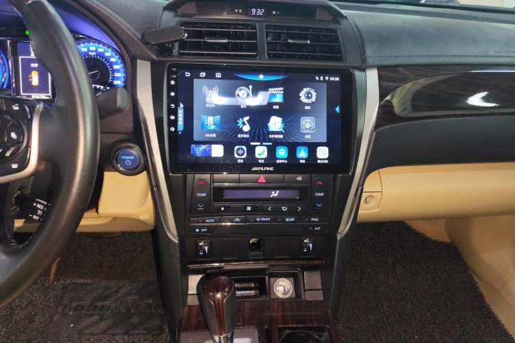 Used Toyota Camry 2015 Dual-Engine 2.5 HG Luxury Navigation Edition Audio And AC Panel