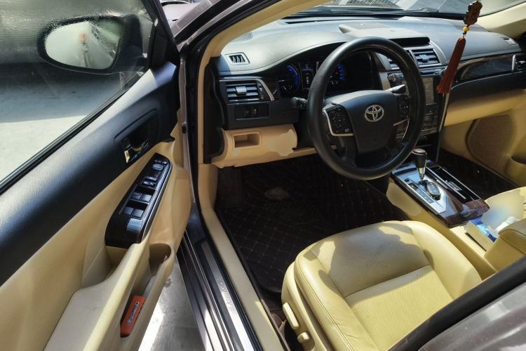 Used Toyota Camry 2015 Dual-Engine 2.5 HG Luxury Navigation Edition Driver Seat