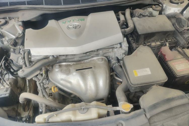 Used Toyota Camry 2015 2.0G Premier Edition Engine Bay