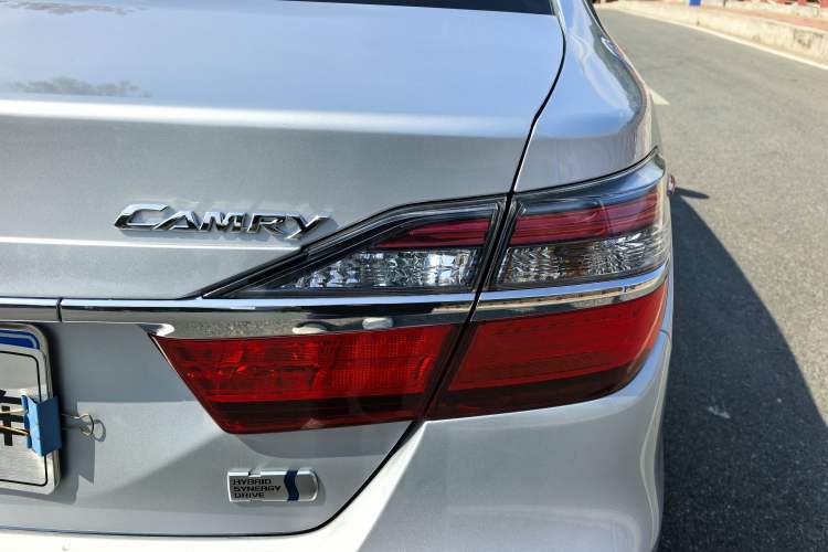 Used Toyota Camry 2015 Dual-Engine 2.5 HG Luxury Navigation Edition Exterior 11