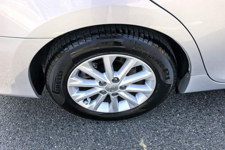 Used Toyota Camry 2015 Dual-Engine 2.5 HG Luxury Navigation Edition Exterior 9