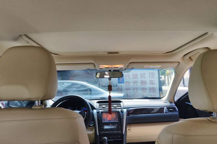 Used Toyota Camry 2015 Dual-Engine 2.5 HG Luxury Navigation Edition Headliner