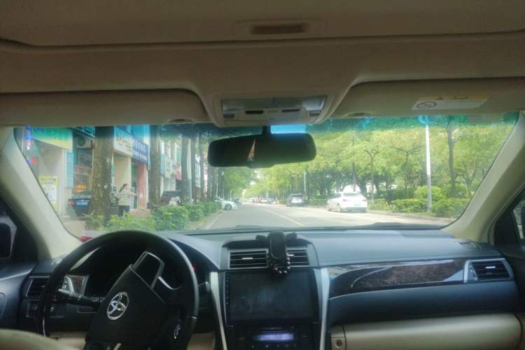 Used Toyota Camry 2015 2.0G Premier Edition Headliner