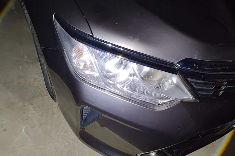 Used Toyota Camry 2015 2.0G Premier Edition Right Front Headlight