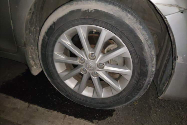 Used Toyota Camry 2015 Dual-Engine 2.5 HG Luxury Navigation Edition Right Front Wheel Hub