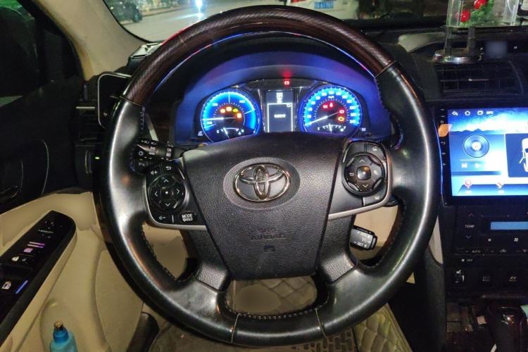 Used Toyota Camry 2015 Dual-Engine 2.5 HG Luxury Navigation Edition Steering Wheel