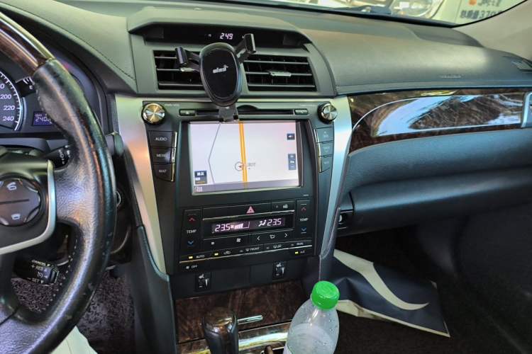 Used Toyota Camry 2015 2.5G Luxury Navigation Edition Audio And AC Panel