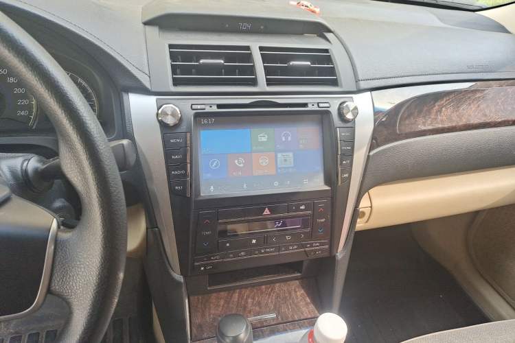 Used Toyota Camry 2015 2.0E Elite Edition Audio And AC Panel