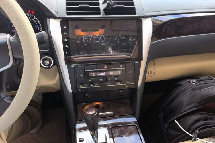 Used Toyota Camry 2015 2.0G Premier Edition Audio And AC Panel