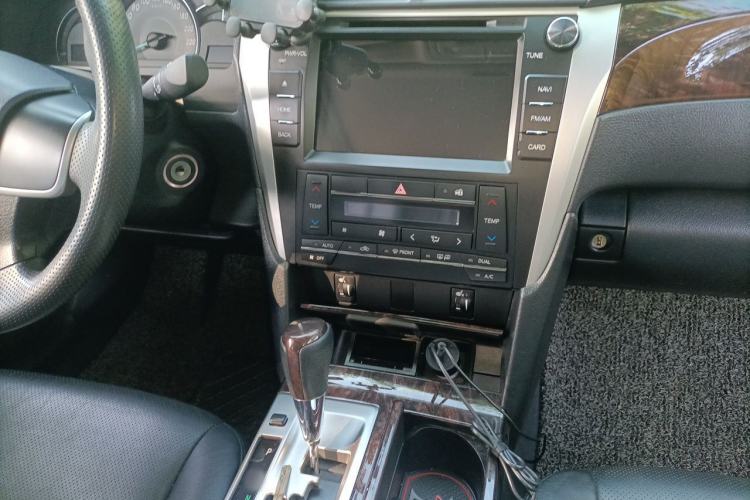 Used Toyota Camry 2015 2.0G Premier Edition Audio And AC Panel