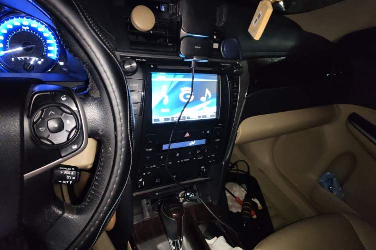 Used Toyota Camry 2015 Dual-Engine 2.5 HG Luxury Navigation Edition Audio And AC Panel