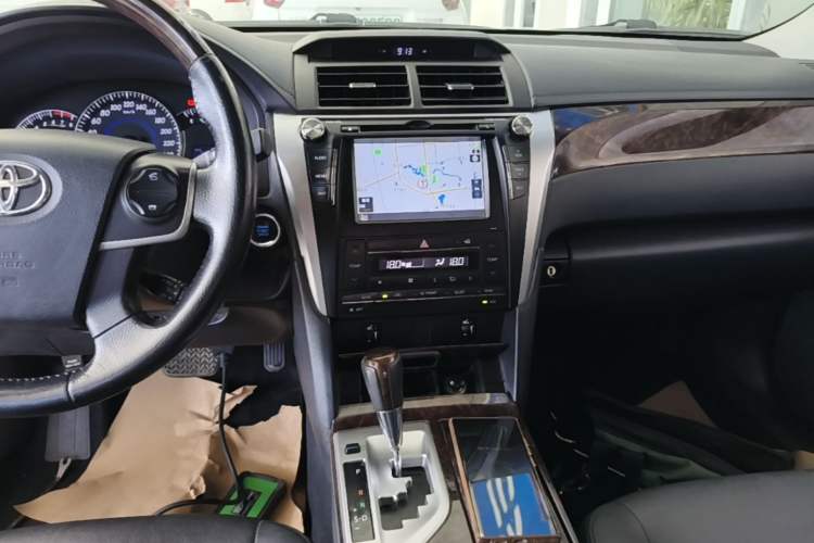 Used Toyota Camry 2015 2.5G Luxury Navigation Edition Audio And AC Panel