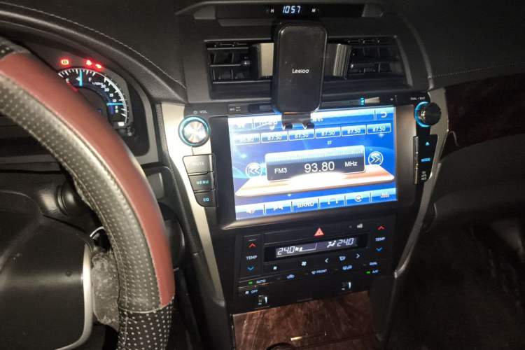 Used Toyota Camry 2015 2.0G Premier Edition Audio And AC Panel
