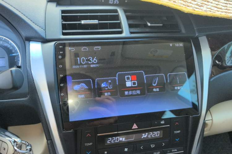 Used Toyota Camry 2015 2.0E Elite Edition Audio And AC Panel