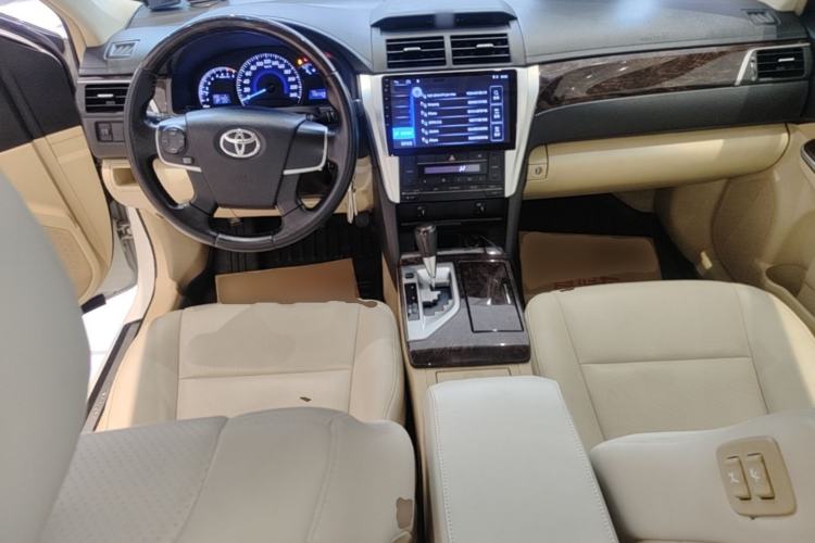 Used Toyota Camry 2015 2.0G Luxury Edition Center Console