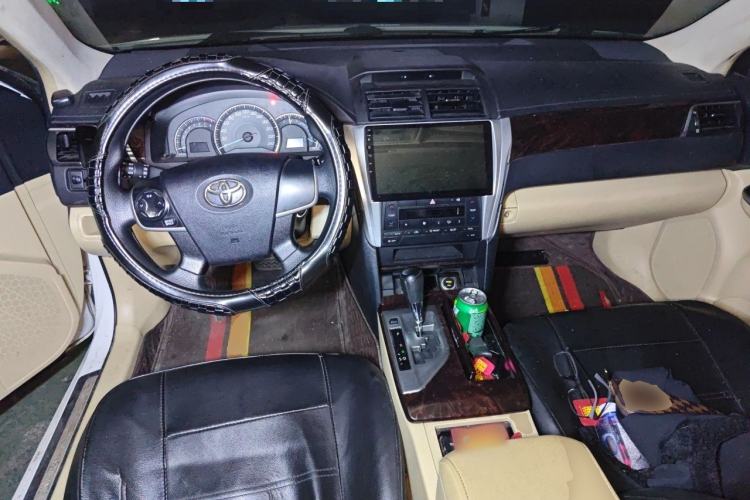 Used Toyota Camry 2015 2.0E Elite Edition Center Console