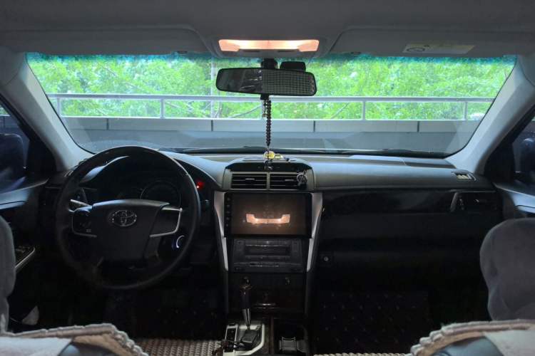 Used Toyota Camry 2015 2.0G Premier Edition Center Console