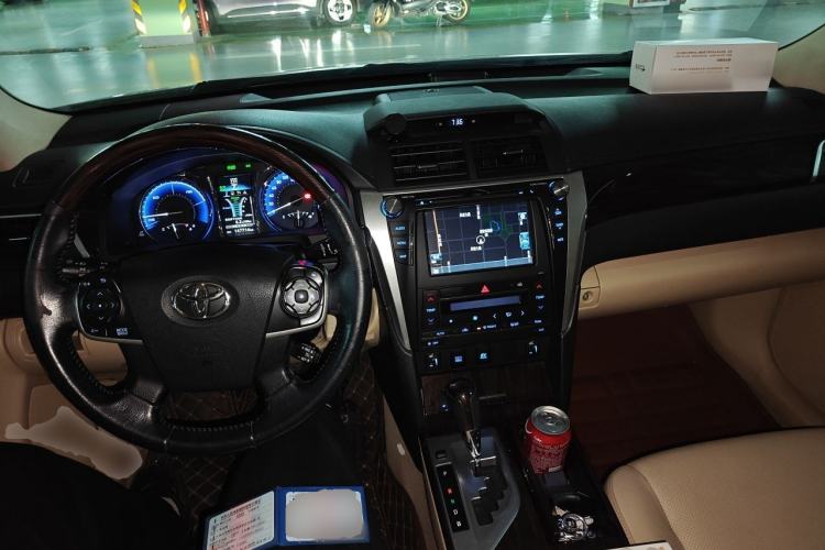 Used Toyota Camry 2015 Dual-Engine 2.5 HG Luxury Navigation Edition Center Console