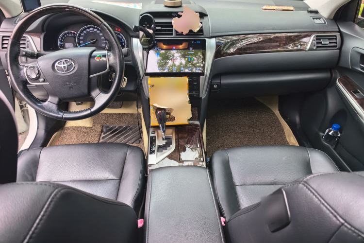 Used Toyota Camry 2015 2.0G Premier Edition Center Console