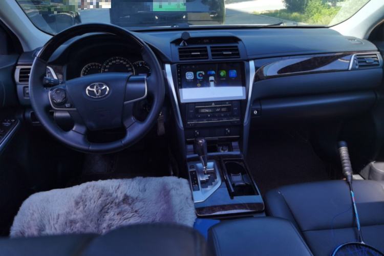 Used Toyota Camry 2015 2.0G Premier Edition Center Console
