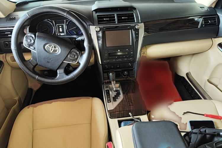 Used Toyota Camry 2015 Dual-Engine 2.5 HG Luxury Navigation Edition Center Console