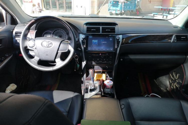 Used Toyota Camry 2015 2.0G Premier Edition Center Console