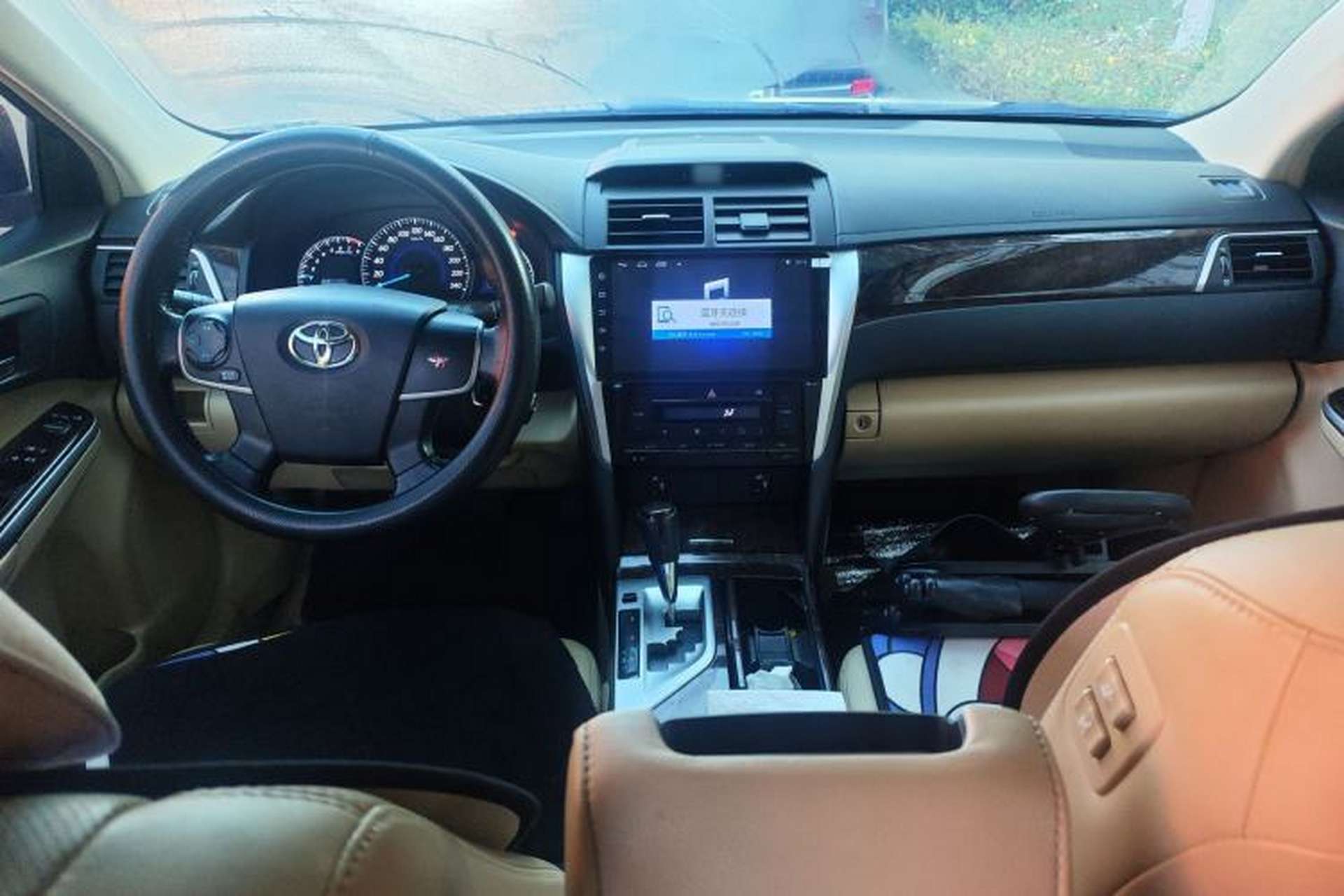 Used Toyota Camry 2015 2.0G Premier Edition Center Console